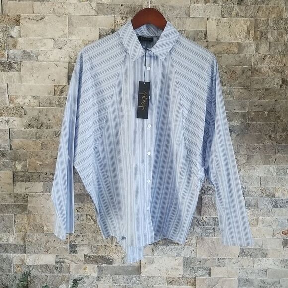 NWT Revolve X Petersyn Bromley Button Down Top in Blue - Picture 2 of 5